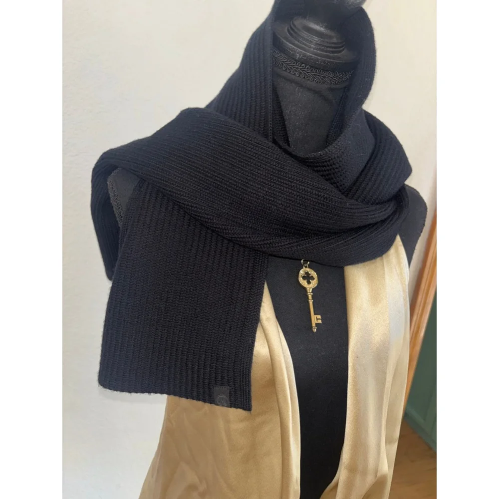 Lululemon Luxurious Ribbed Knit Merino Wool Winter Scarf Winter Layer Staple